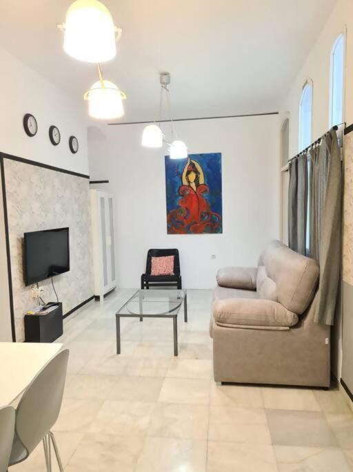C Palacio Parking Segun Disponibilidad Sevilla Exteriör bild