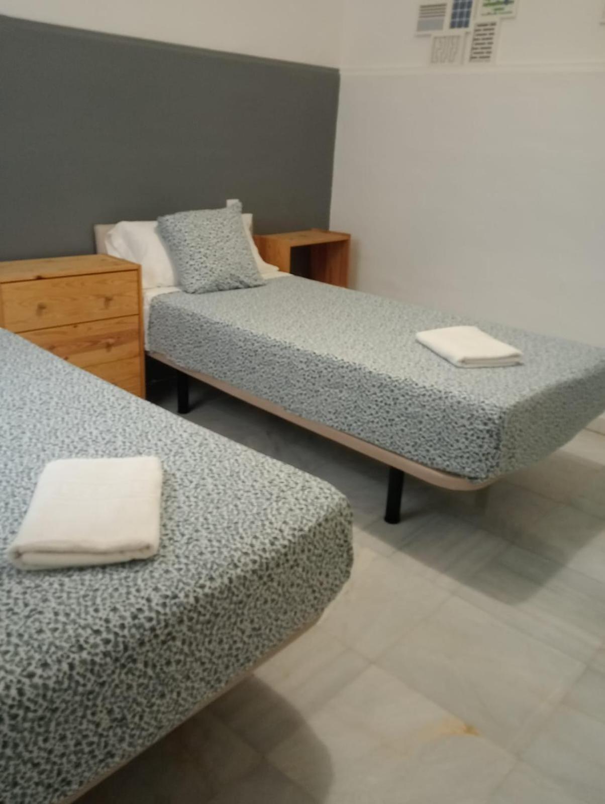 C Palacio Parking Segun Disponibilidad Sevilla Exteriör bild